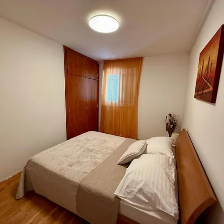 Apartament Val By Interhome *